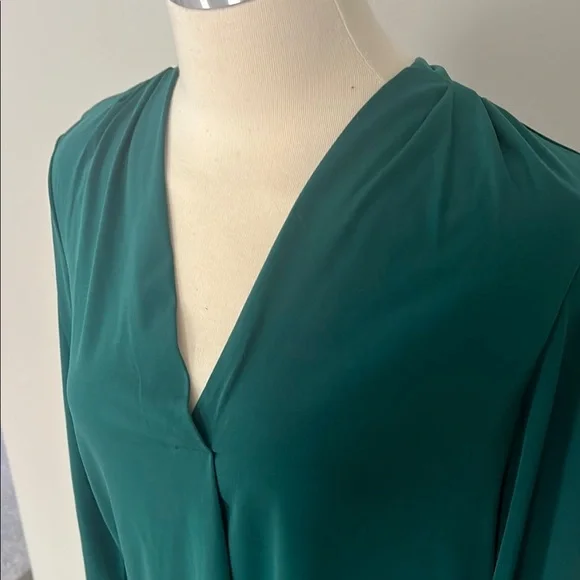 41 Hawthorn Green Blouse with 3/4 Sleeves - Picture 3 of 5